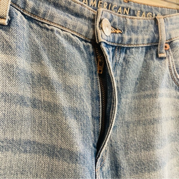 AMERICAN EAGLE Sz 16 90s Bootcut  Light Wash Raw Hem Wiskering Boot Cut Jeans - Picture 3 of 11